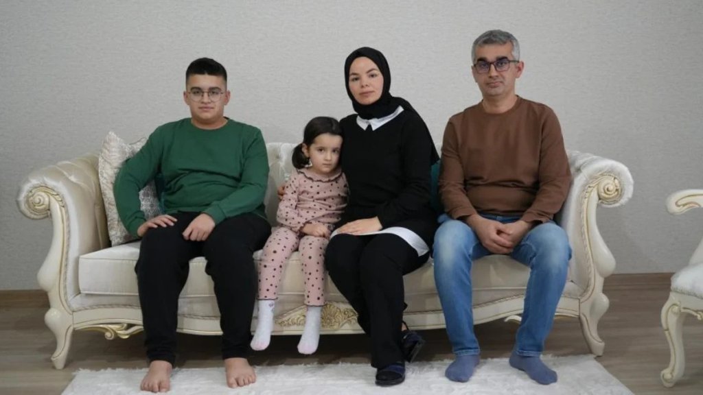 bilecik-haber_depremzede-aileyi-dolandirdilar-tek-istedikleri-ev-sahibi-olmakti-90919.jpg