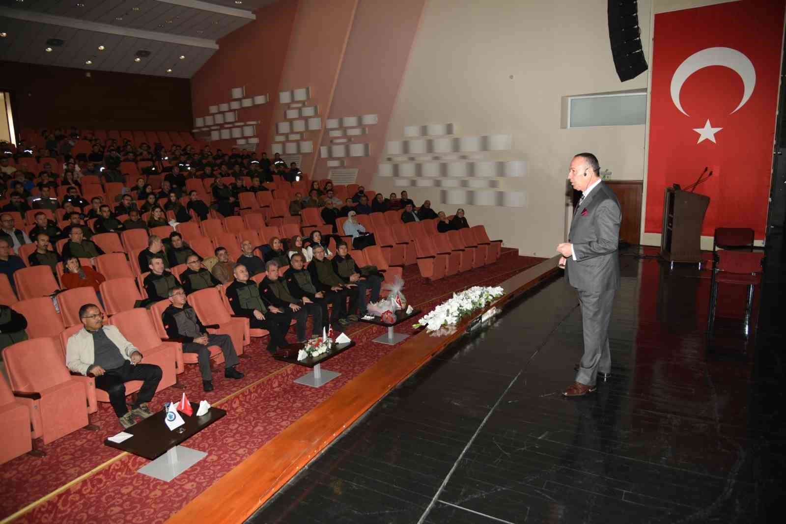 bilecik-haber_eskisehir-orman-bolge-mudurlugu-calisanlarina-protokol-egitimi-verildi-90677.jpg