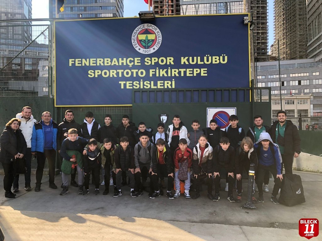 bilecik-haber_fenerbahce-tesislerini-gezdiler-90373.jpg