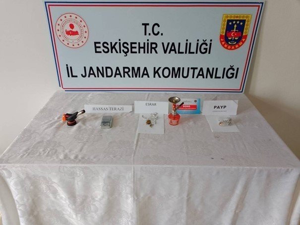bilecik-haber_jandarma-ekiplerinden-uyusturucu-operasyonu-93075.jpg