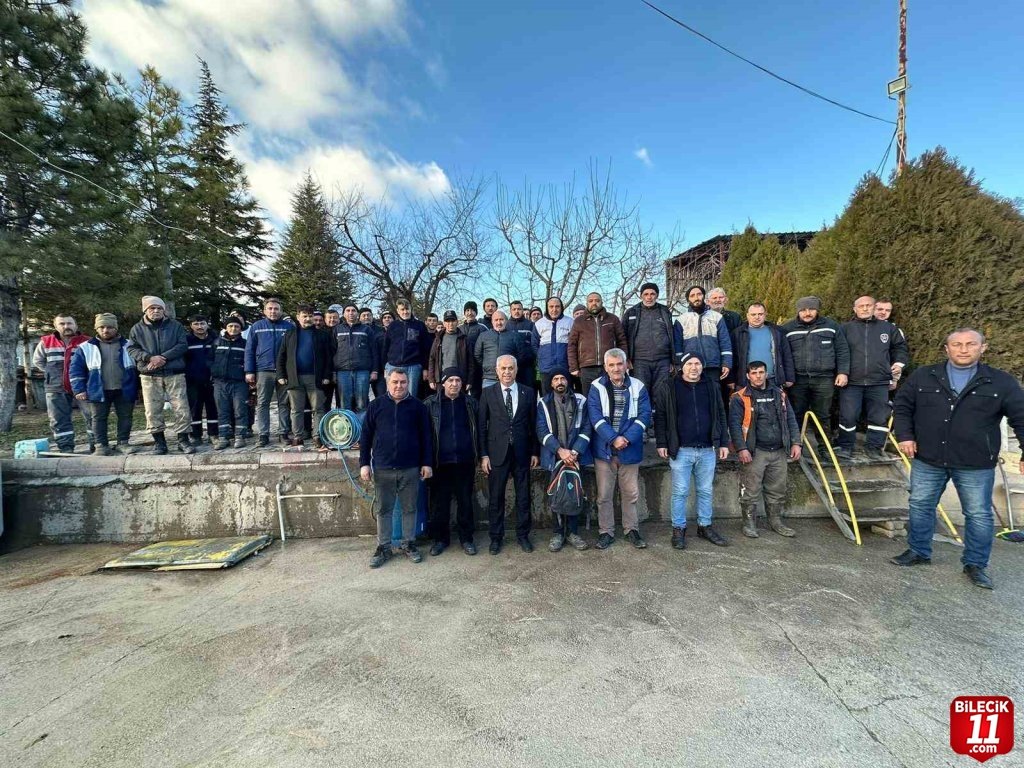 bilecik-haber_maaslara-yuzde-85-yemek-ucretlerine-yuzde-400-zam-yapildi-89645.jpg