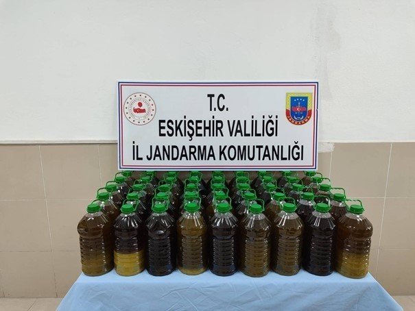 bilecik-haber_sahte-zeytinyagi-ureten-sahis-jandarma-tarafindan-yakalandi-93317.jpg