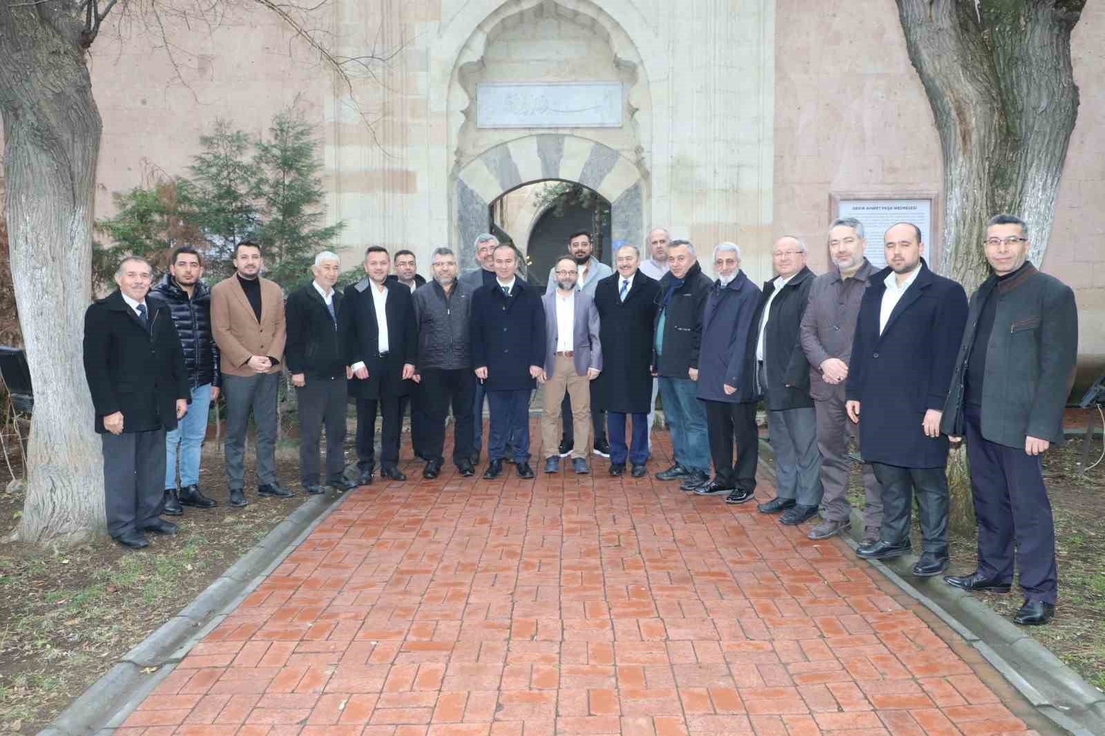 bilecik-haber_ulucay-vakiflarimiza-daha-da-sistemli-calisabilecekleri-bir-mek-n-sunacagiz-93071.jpg