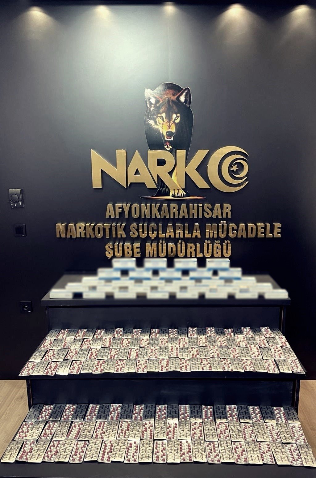 bilecik-haber_2-bin-554-adet-uyusturucu-hapla-yakalanan-sahis-tutuklandi-101462.jpg