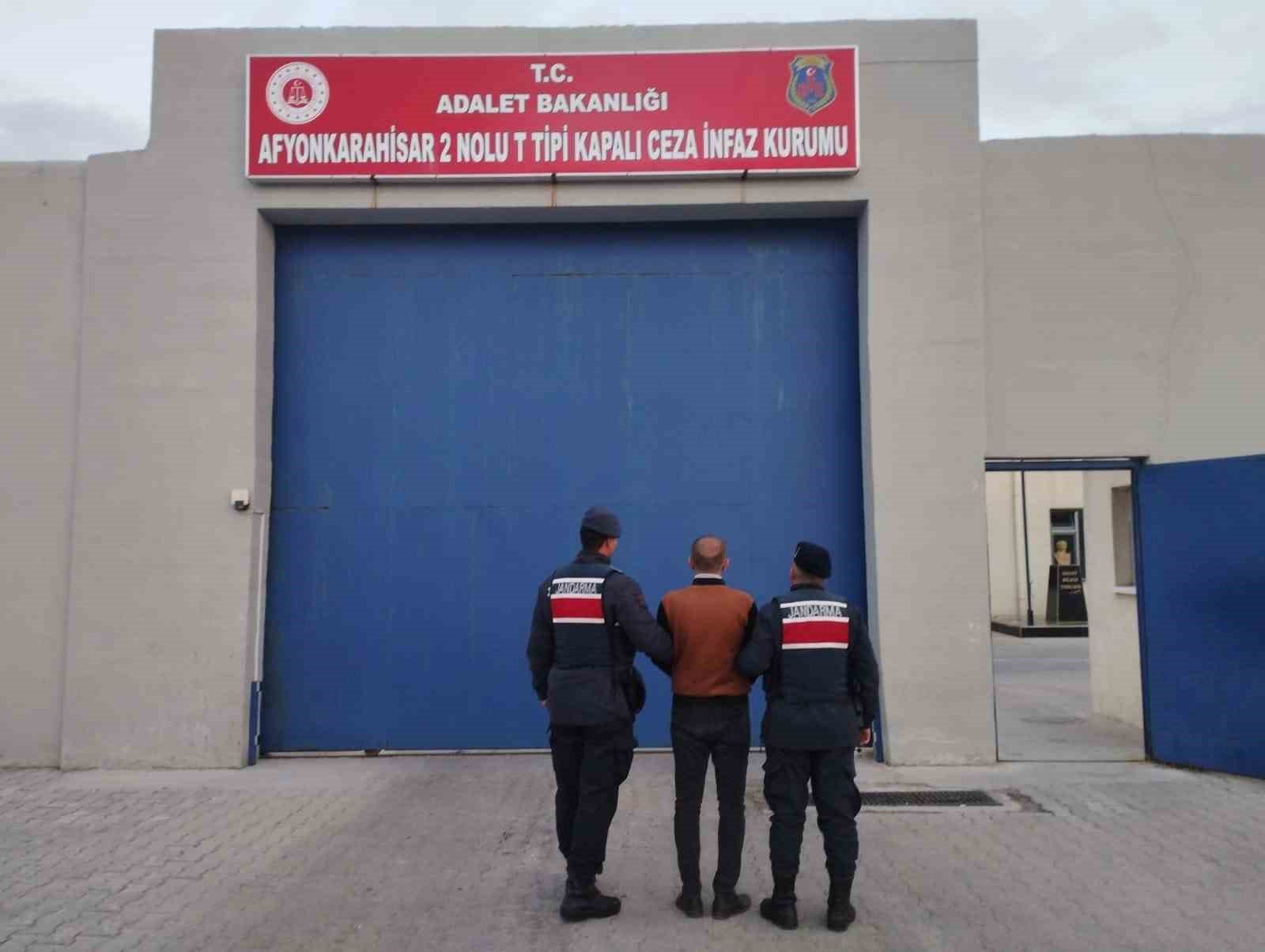 bilecik-haber_afyonkarahisar-da-aranan-sahis-yakalandi-103763.jpg