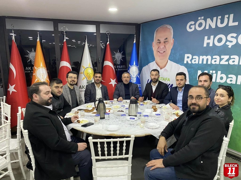 bilecik-haber_ak-genclik-sabahladi-genclerle-sabah-etmek-cok-guzel-103223.jpg