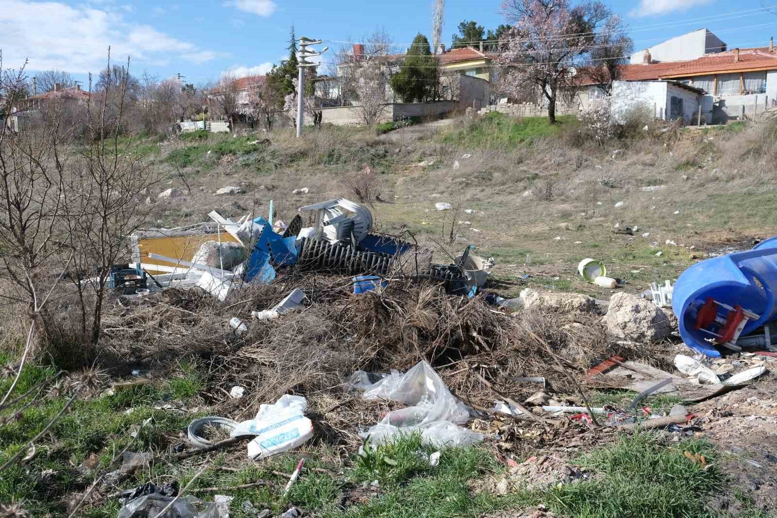 bilecik-haber_ayse-unluce-nin-topu-ilce-belediyelerine-attigi-iddiasi-102137.jpg