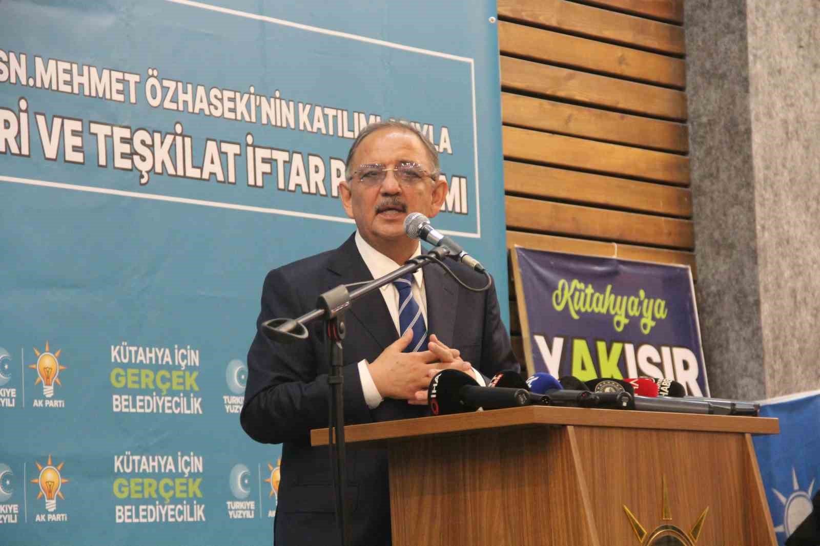 bilecik-haber_bakan-ozhaseki-deprem-bolgesinde-evleri-teslim-ediyoruz-104389.jpg