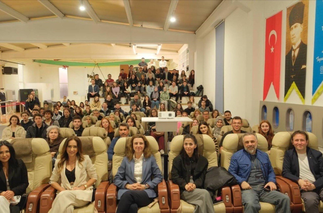 bilecik-haber_basarili-kadinlar-deneyimlerini-paylasti-100879.jpg