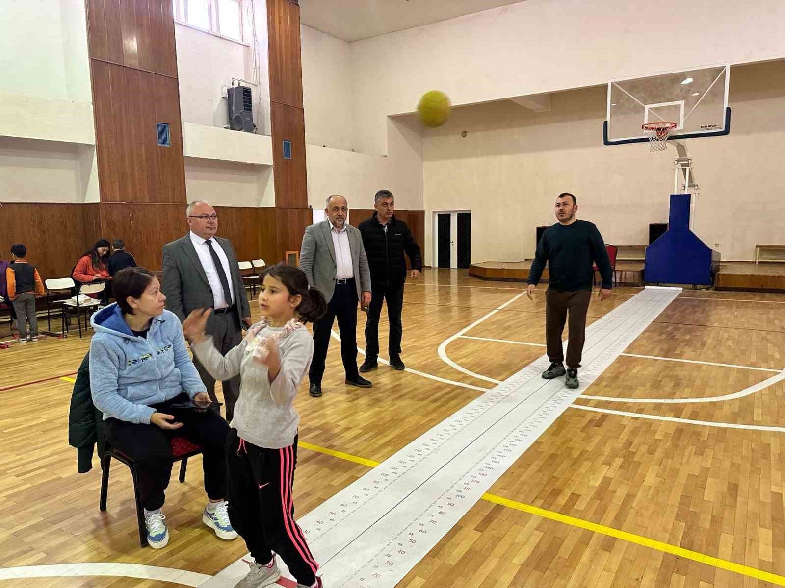 bilecik-haber_bolvadin-de-ogrenciler-yetenek-taramasindan-gecti-98516.jpg