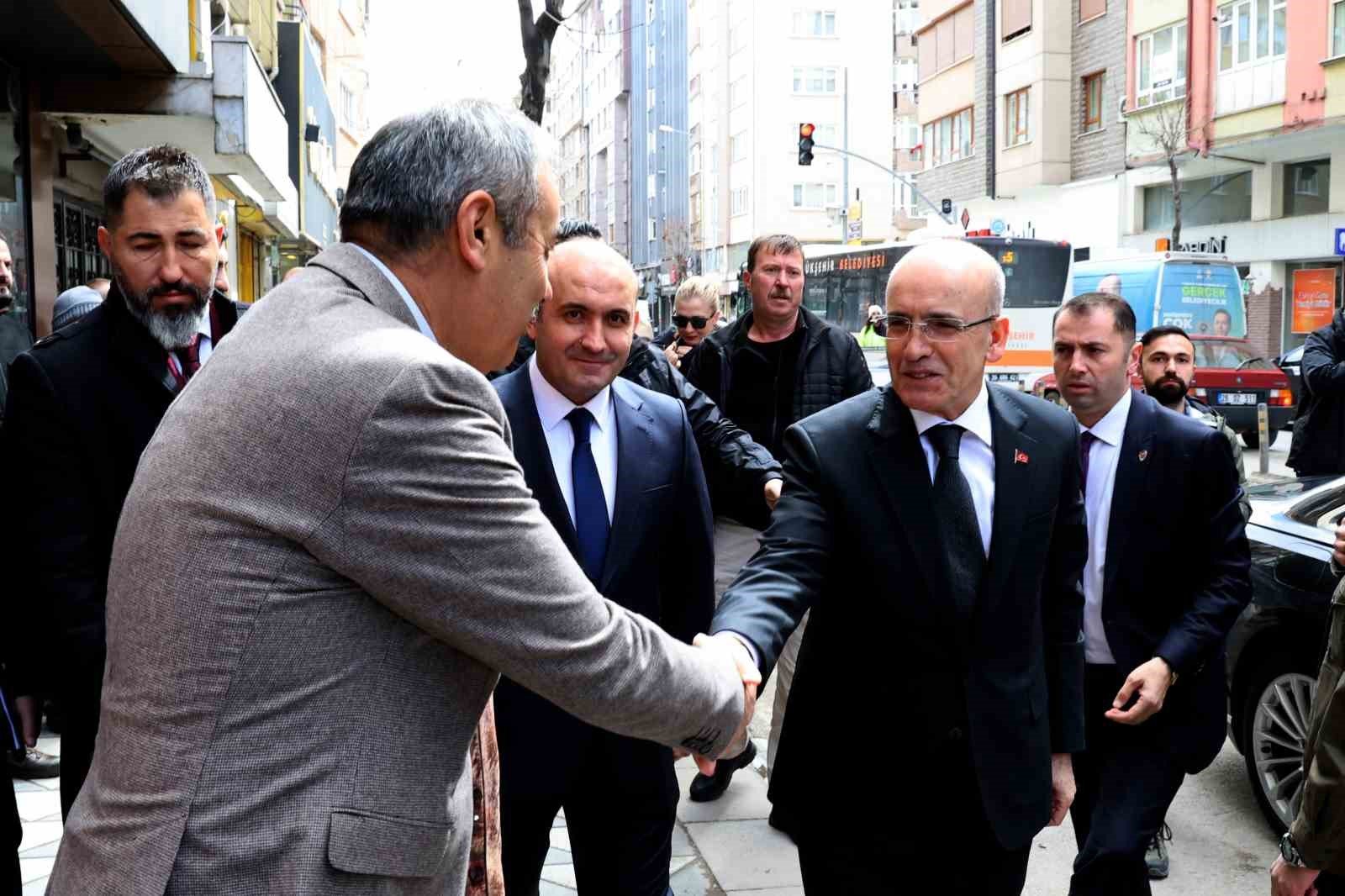 bilecik-haber_hazine-ve-maliye-bakani-mehmet-simsek-eskisehir-de-102912.jpg