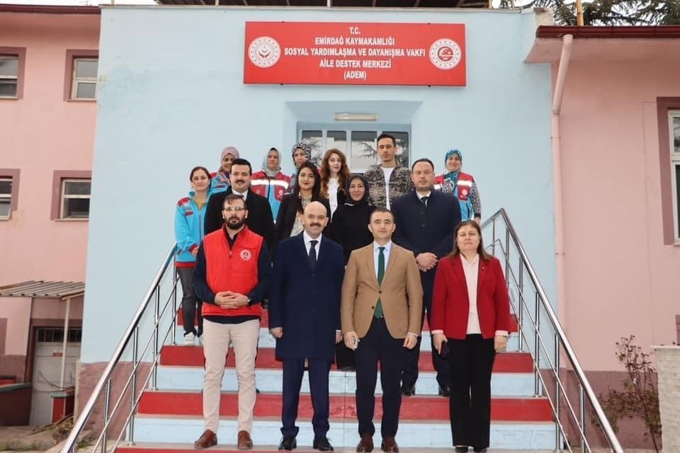 bilecik-haber_kaymakam-bilici-adem-kurs-programlari-toplumun-tum-kesimine-hitap-ediyor-104539.jpg