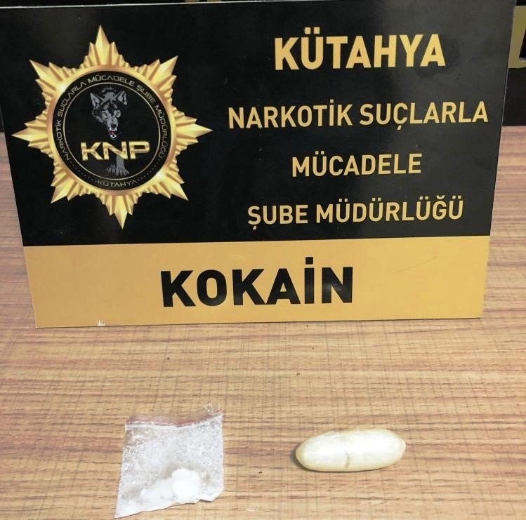 bilecik-haber_kutahya-da-durdurulan-sahsin-uzerinde-uyusturucu-bulundu-97854.jpg