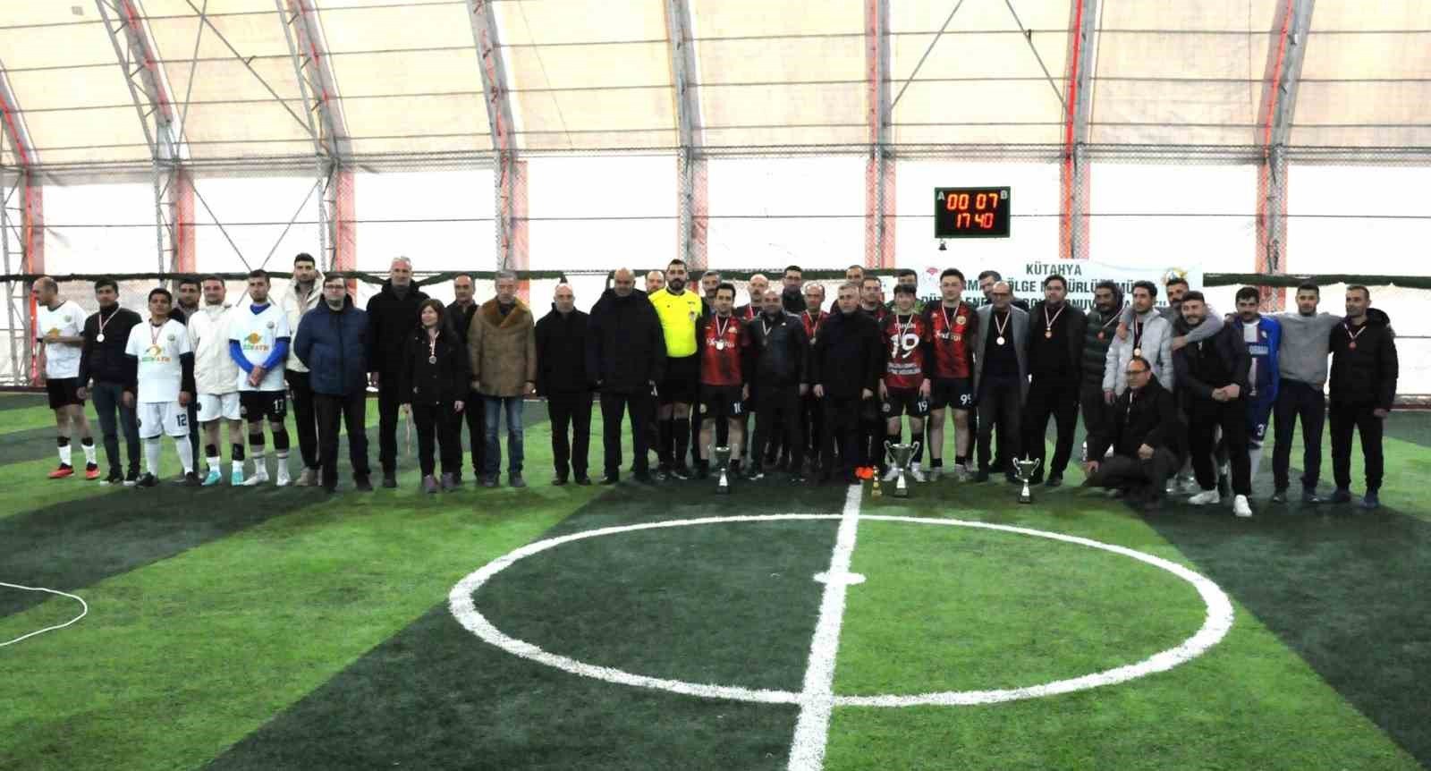 bilecik-haber_kutahya-obm-hali-saha-futbol-turnuvasinda-sampiyon-tavsanli-100642.jpg