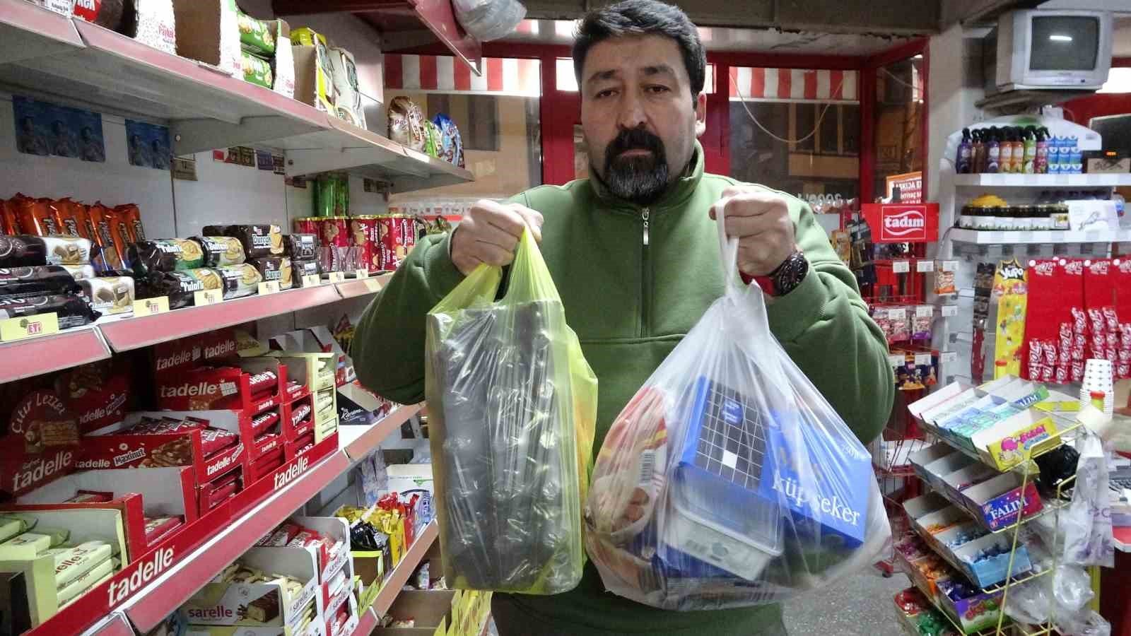 bilecik-haber_kutahyali-esnaf-5-yildir-dar-gelirli-aileleri-sevindiriyor-104733.jpg