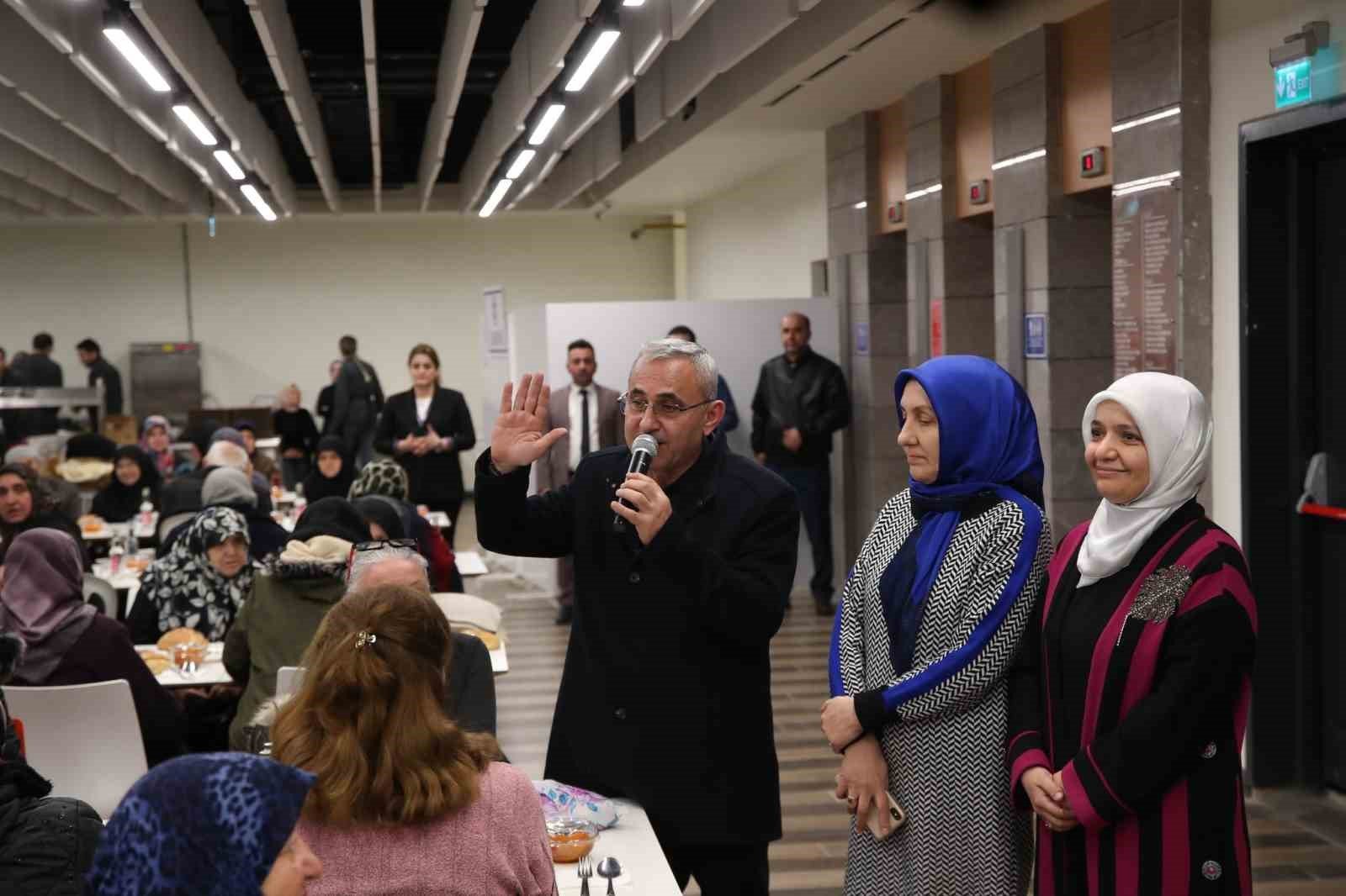 bilecik-haber_kutahyalilar-iftar-sofralarinda-bulusuyor-102752.jpg