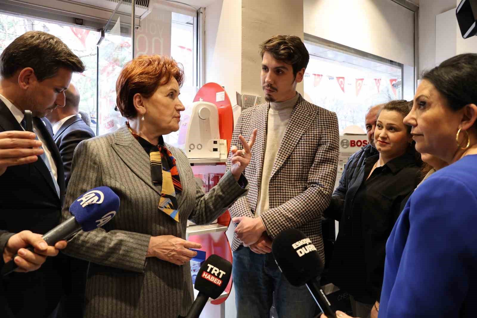 bilecik-haber_meral-aksener-eskisehir-de-esnaf-ziyareti-gerceklestirdi-104042.jpg