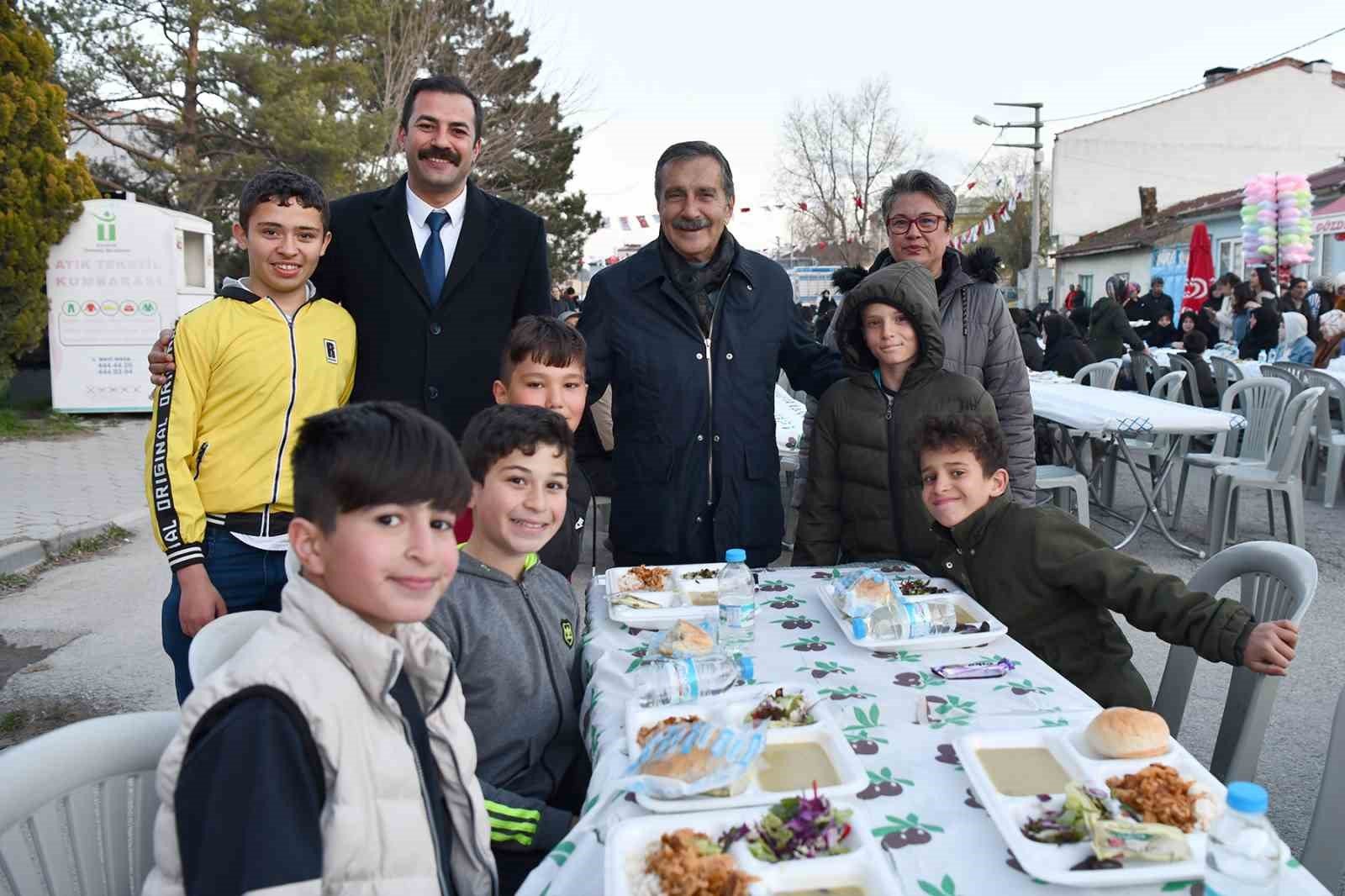 bilecik-haber_paylasmanin-mutlulugu-muttalip-te-yasandi-103519.jpg