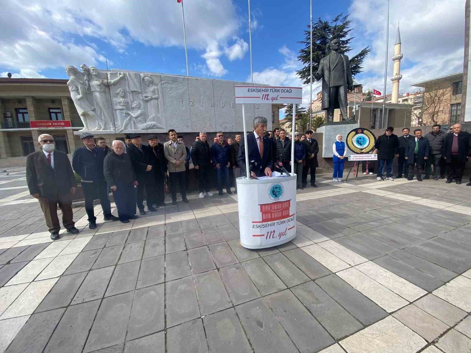 bilecik-haber_turk-ocaklari-nin-112-nci-kurulus-yildonumu-icin-toren-yapildi-103492.jpg