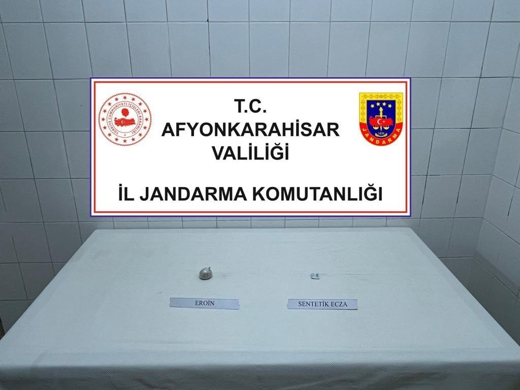 bilecik-haber_uzerinde-35-gram-eroinle-yakalandi-101076.jpg