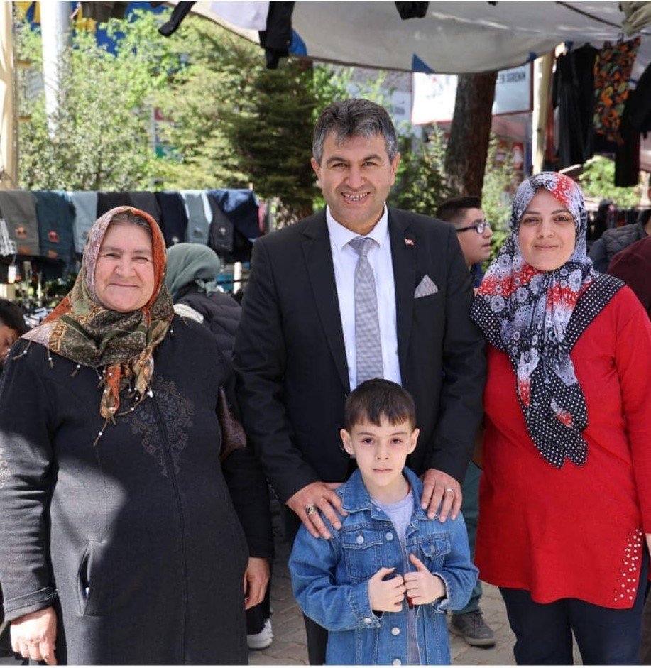 bilecik-haber_baskan-akel-pazarci-esnafi-ile-bir-araya-geldi-107450.jpg