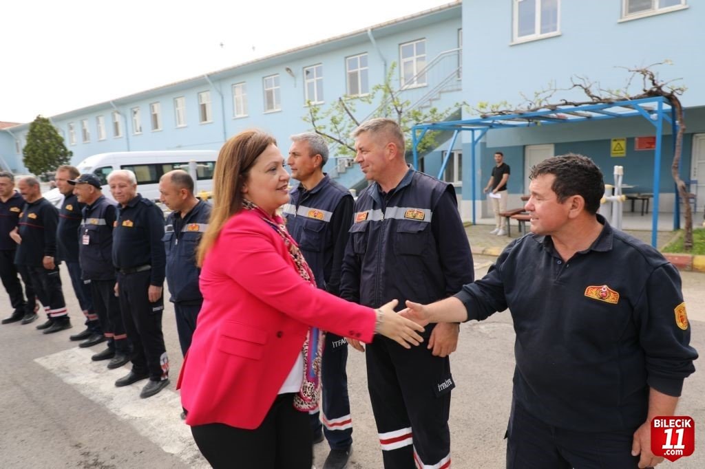 bilecik-haber_baskan-koksal-gece-gunduz-demeden-vatandaslarin-rahati-icin-calisacagiz-58.jpg