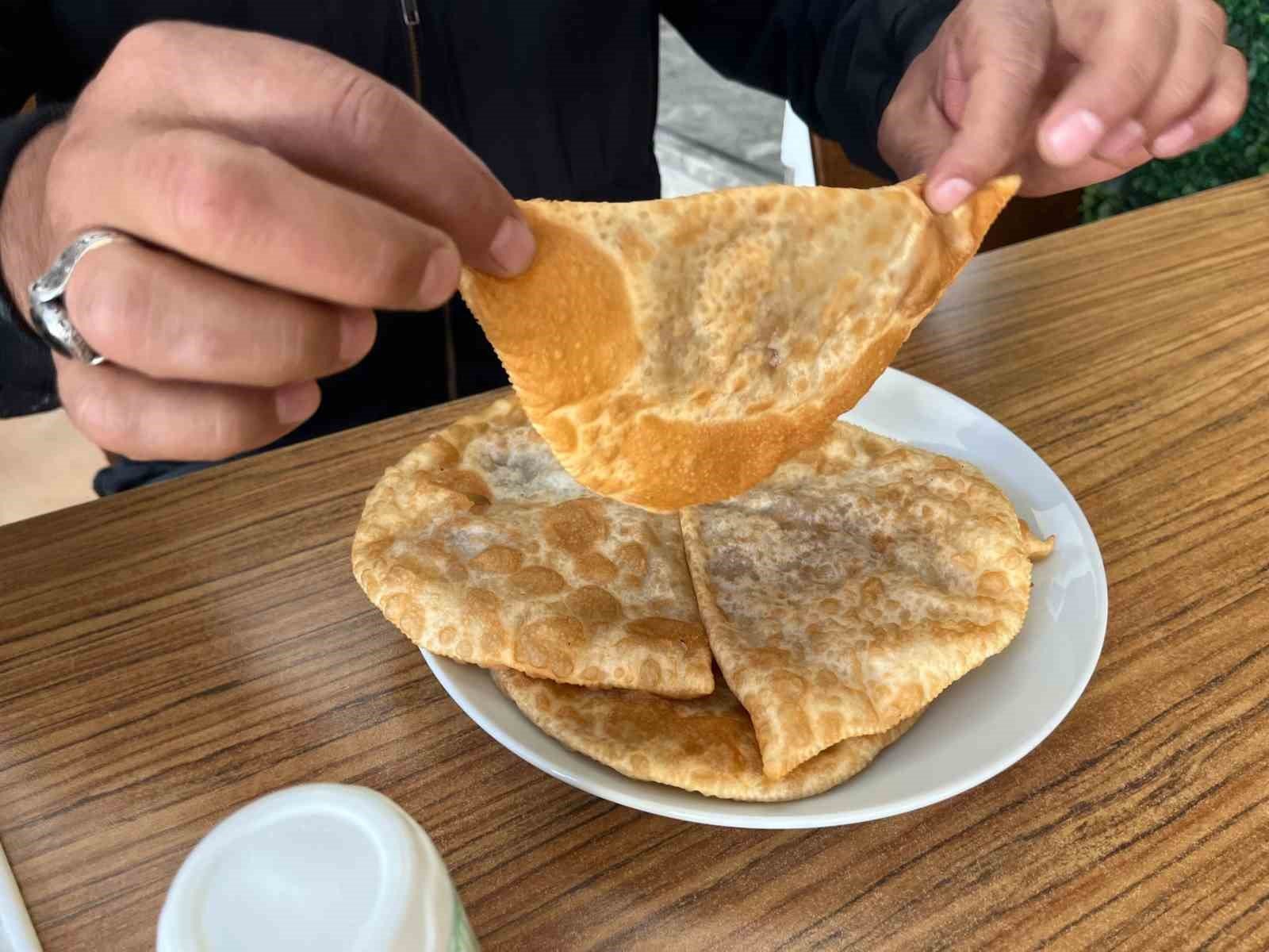 bilecik-haber_bayramda-ci-borek-isletmeleri-doldu-tasti-satislar-5-kat-artti-107613.jpg