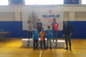 bilecik-haber_bozuyuk-belediyesi-satranc-sporculari-turnuvadan-madalyalarla-dondu-545.jpg