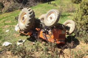 bilecik-haber_emet-te-devrilen-traktorun-altinda-kalan-ciftci-hayatini-kaybetti-107548.jpg