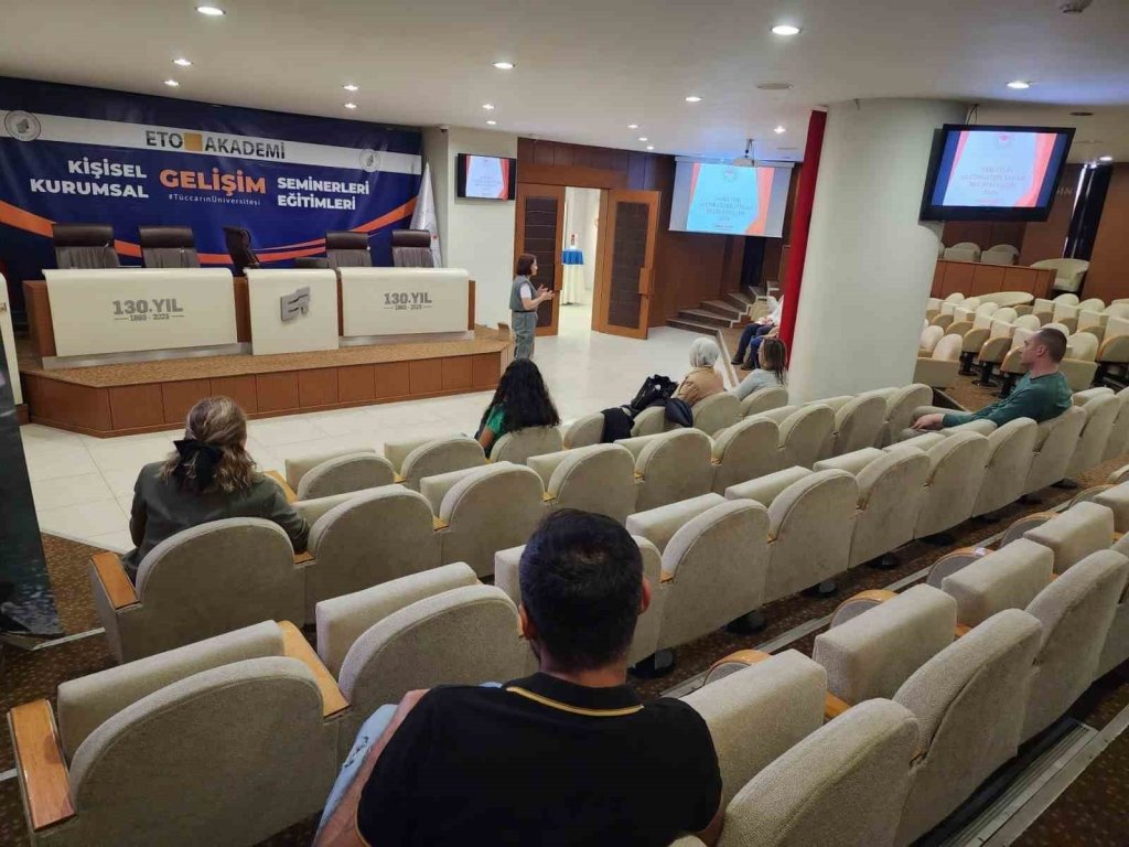 bilecik-haber_eskisehir-de-sarkuteri-isletmelerine-gida-guvenligi-egitimi-1671.jpg