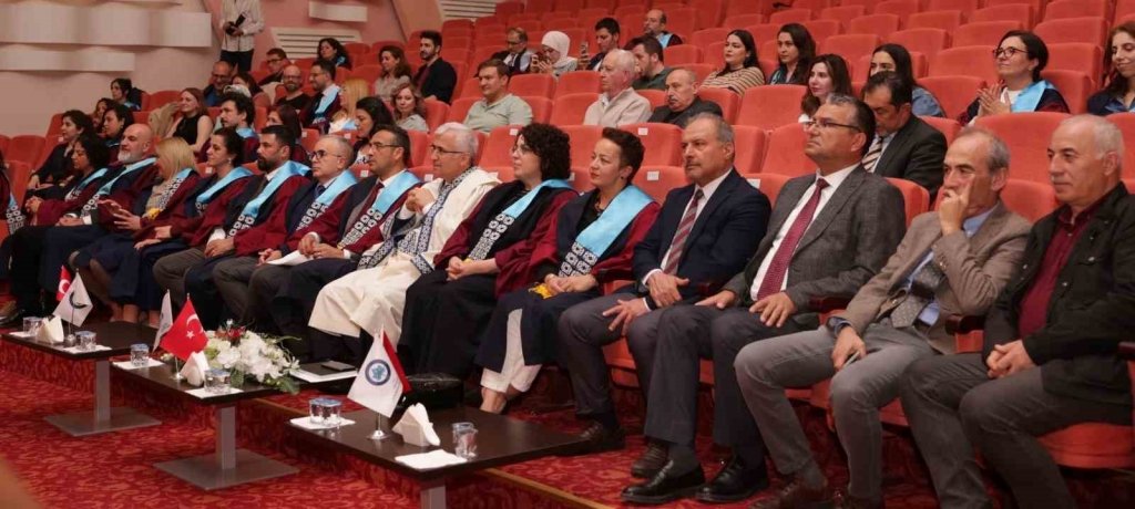 bilecik-haber_esogu-2023-yili-odulleri-sahiplerini-buldu-1827.jpg