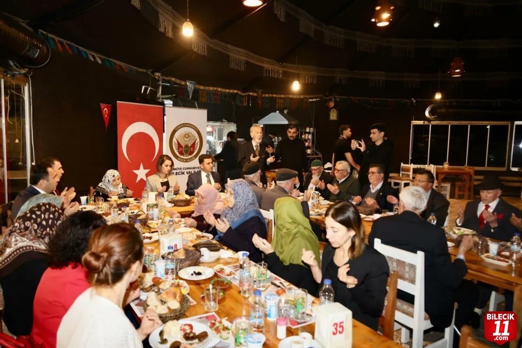 bilecik-haber_huzurevi-sakinleri-ile-iftar-105467.jpg