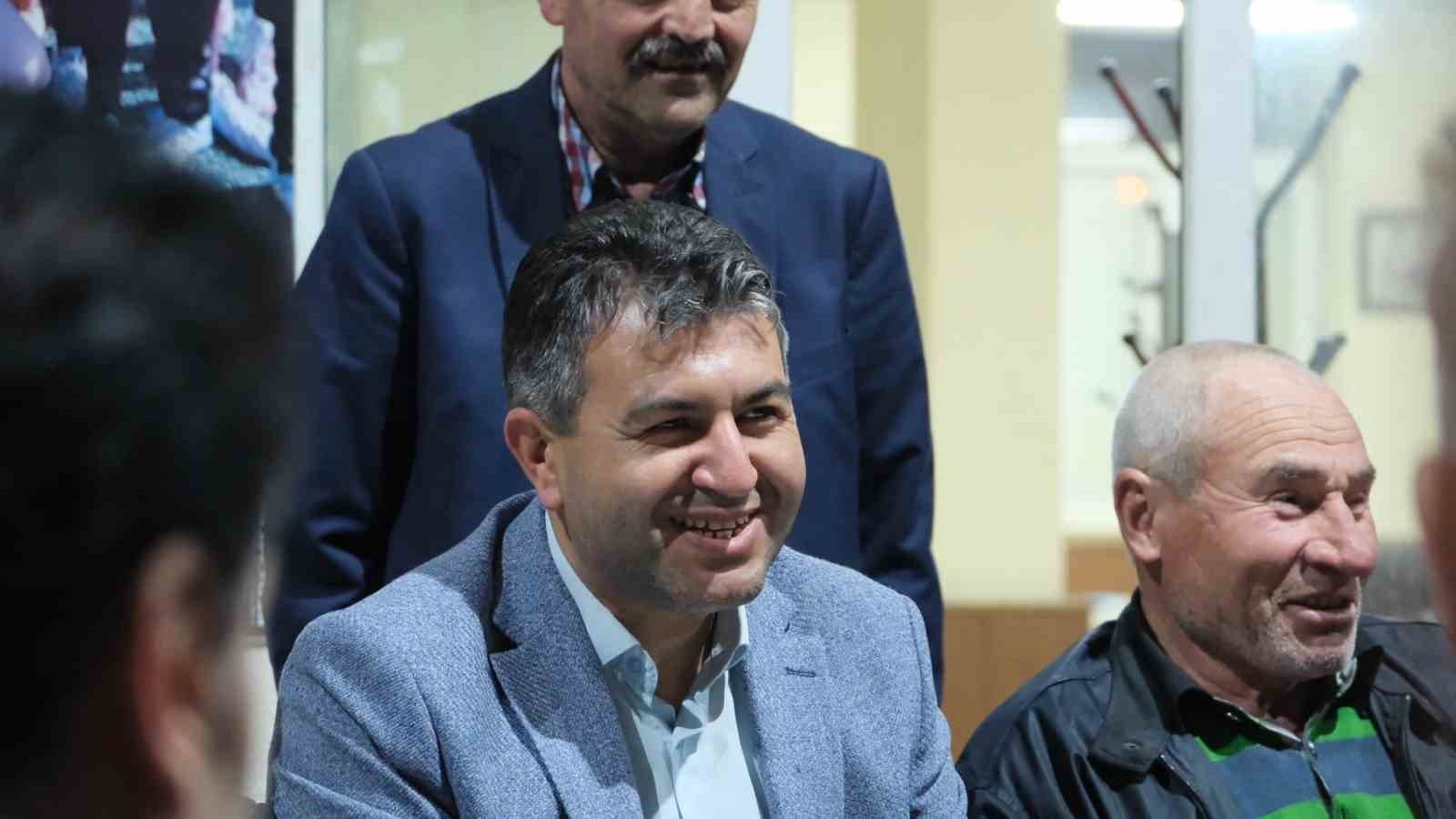 bilecik-haber_necdet-akel-den-secim-zaferi-sonrasi-tesekkur-turu-105850.jpg