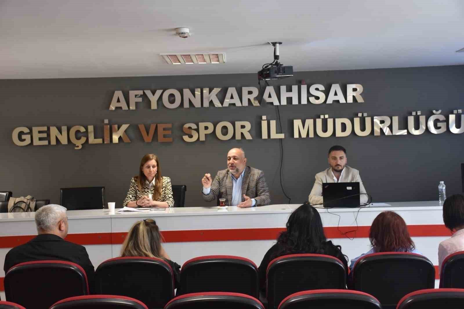 bilecik-haber_ozel-yurt-mudurleri-barinma-hizmeti-egitimi-toplantisinda-bulustu-1020.jpg