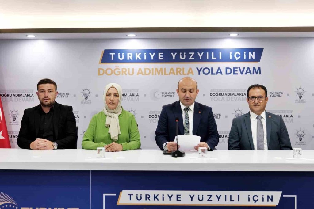 bilecik-haber_baskan-albayrak-darbelere-karsi-mucadelemizi-surdurecegiz-7036.jpg