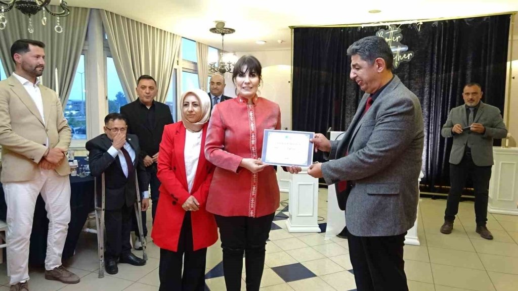 bilecik-haber_beyazay-dan-farkindalik-programi-4928.jpg