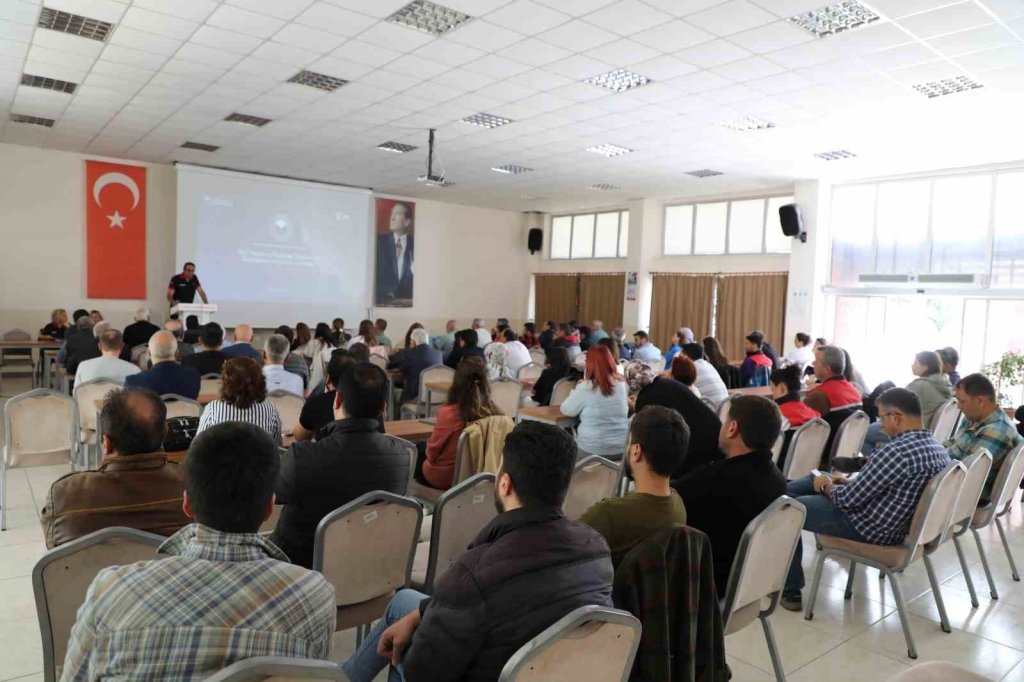 bilecik-haber_bitki-korumu-urunleri-hakkinda-bayi-ve-toptancilara-egitim-7952.jpg