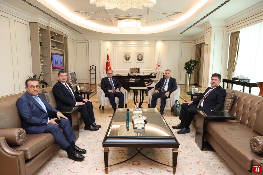 bilecik-haber_chp-li-belediyelerin-sorunlarini-bakan-a-ilettiler-4953.jpg