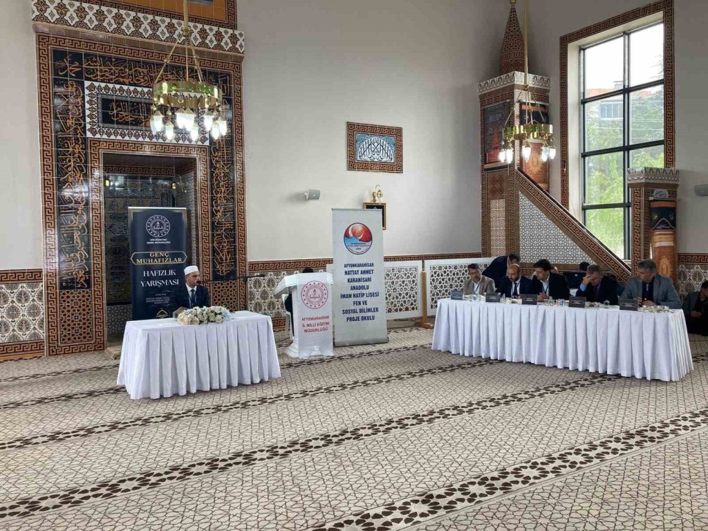 bilecik-haber_dereceye-girenler-odullerini-aldi-2250.jpg
