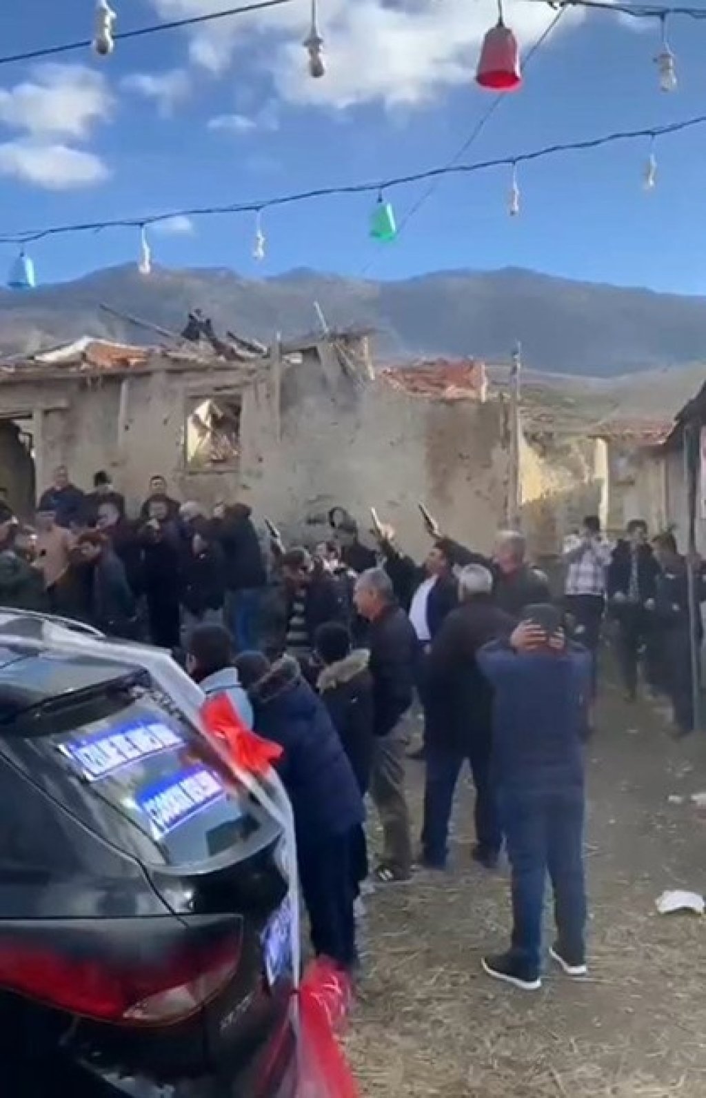 bilecik-haber_dugunde-havaya-ates-acan-muhtar-ve-beraberindekiler-gozaltina-alindi-2816.jpg