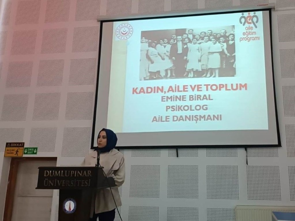 bilecik-haber_emet-myo-da-kadin-aile-ve-toplum-konulu-konferans-4362.jpg