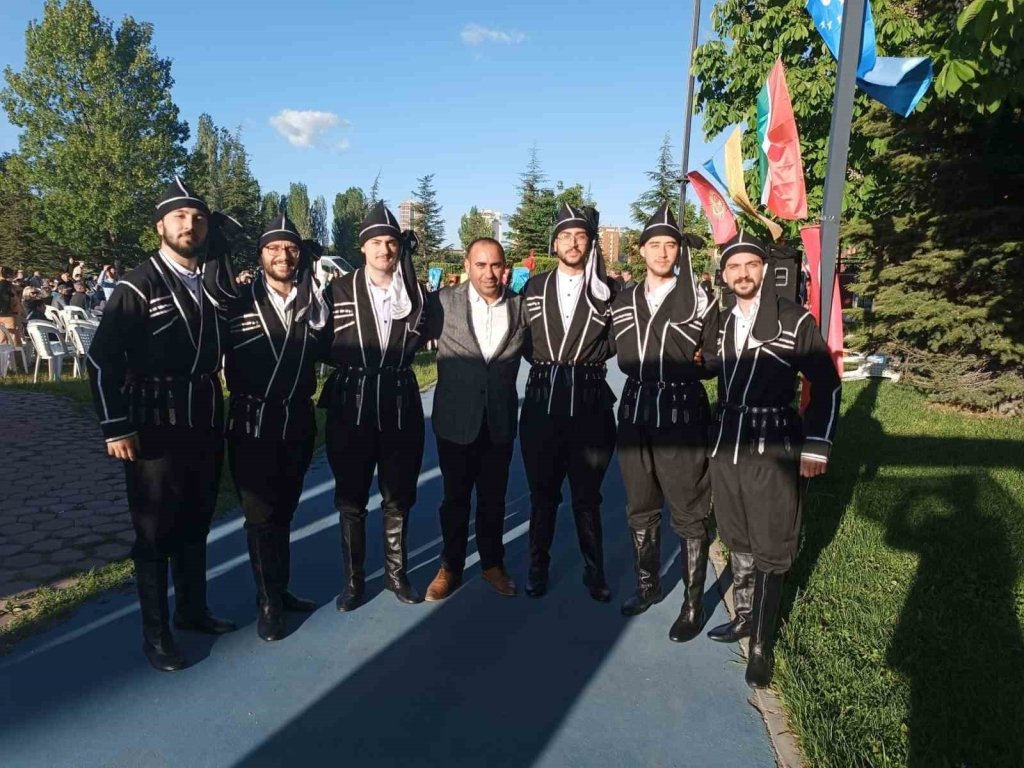 bilecik-haber_eskisehir-kizilelma-turan-dernegi-nden-turk-dunyasi-hidirellez-soleni-2818.jpg