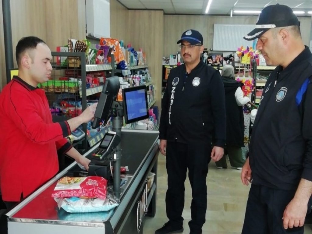 bilecik-haber_gediz-de-zincir-marketlerde-denetimler-gerceklestirildi-4595.jpg