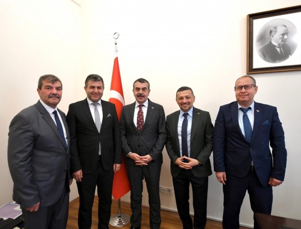 bilecik-haber_gedizliler-milli-egitim-bakani-tekin-den-destek-istedi-6991.jpg