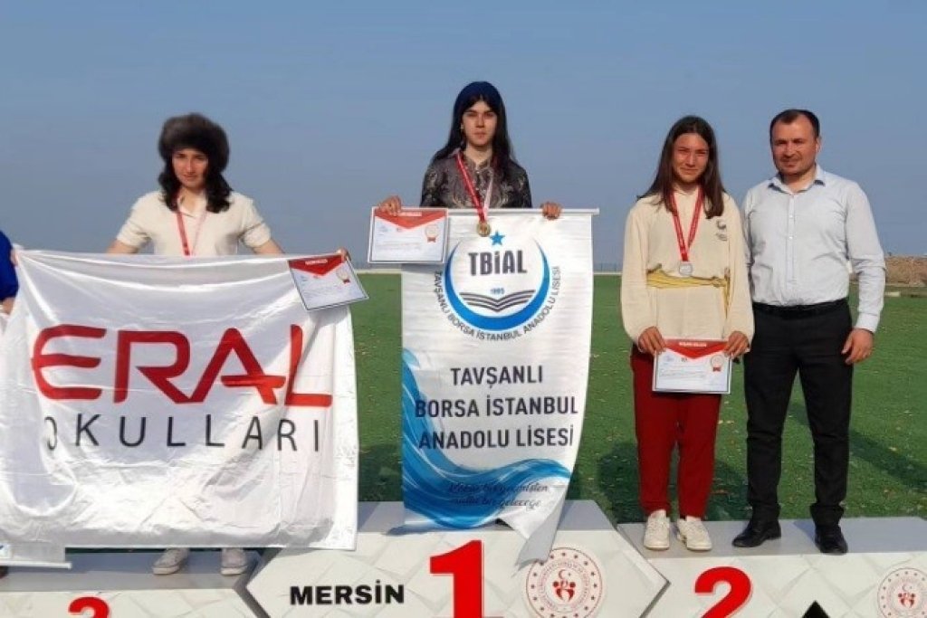 bilecik-haber_genc-okcu-seher-cosgun-turkiye-sampiyonu-oldu-6419.jpg