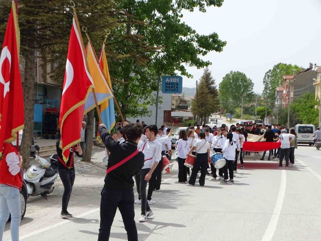 bilecik-haber_hisarcik-ta-genclik-yuruyusu-4952.jpg