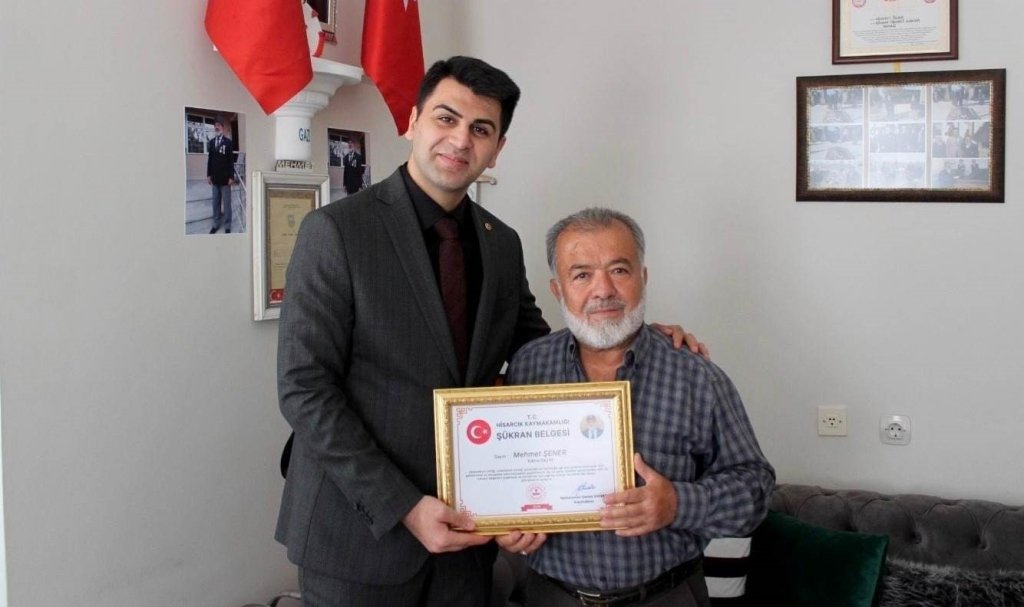 bilecik-haber_hisarcik-ta-sehit-ailesi-ve-gazilere-sukran-belgesi-7729.jpg