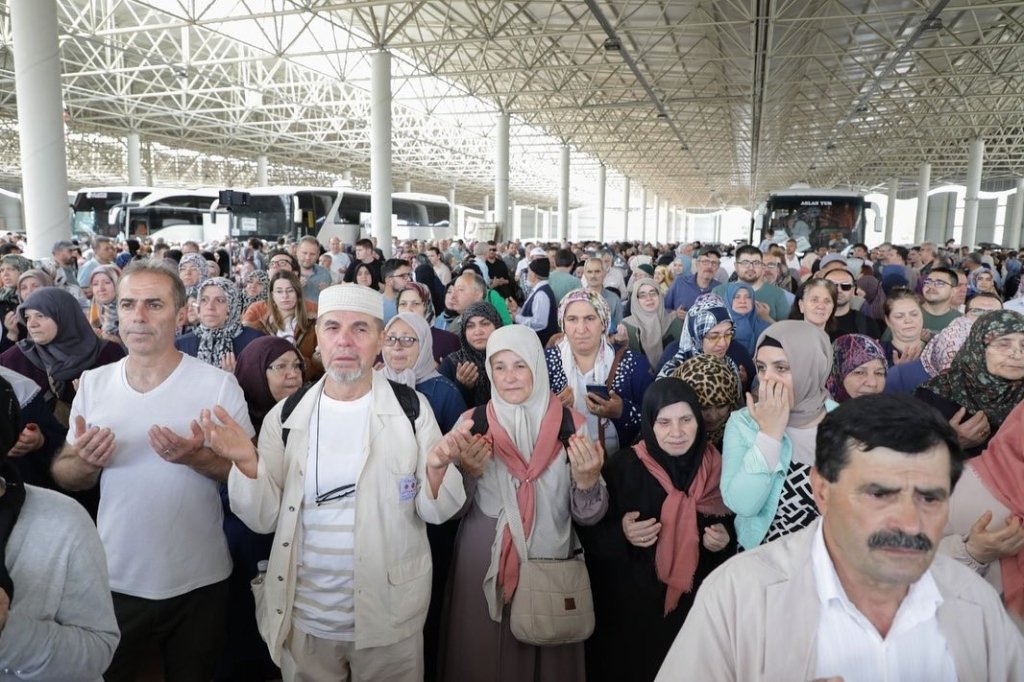 bilecik-haber_kutahya-da-haci-adaylari-kutsal-topraklara-ugurlandi-6248.jpg