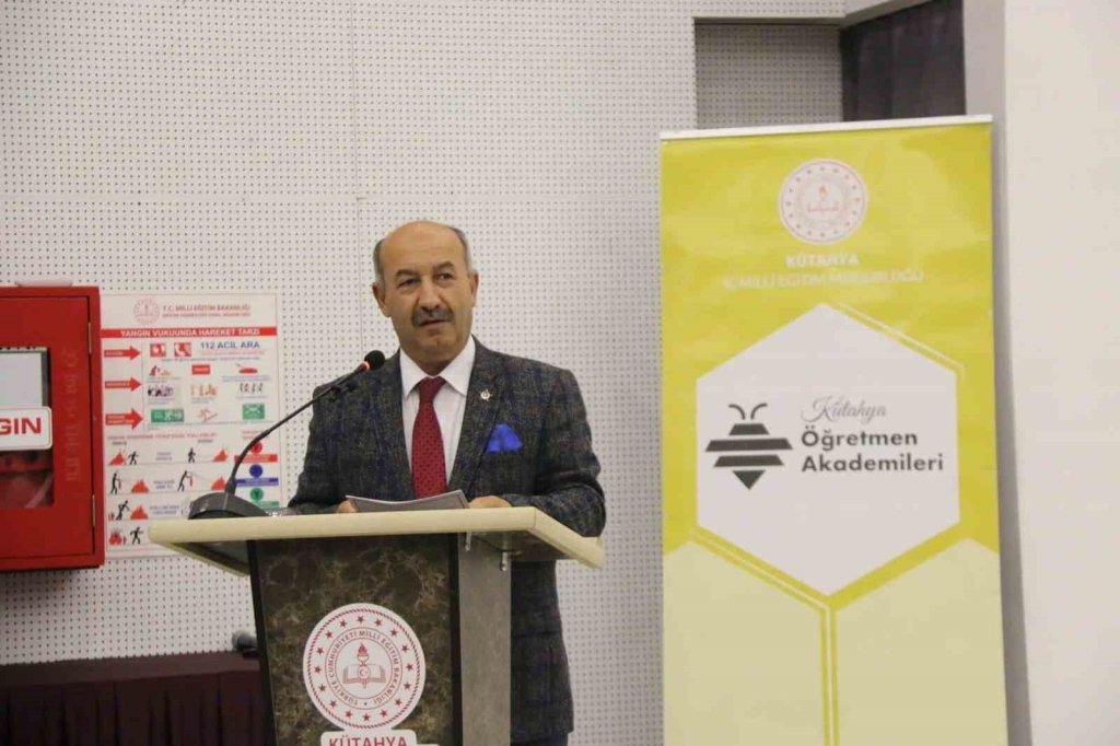 bilecik-haber_kutahya-ogretmen-akademileri-kapilarini-acti-2941.jpg