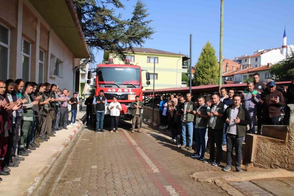 bilecik-haber_kutahya-orman-bolge-mudurlugunde-kazasiz-bir-yangin-sezonu-icin-kurban-kesildi-6226.jpg